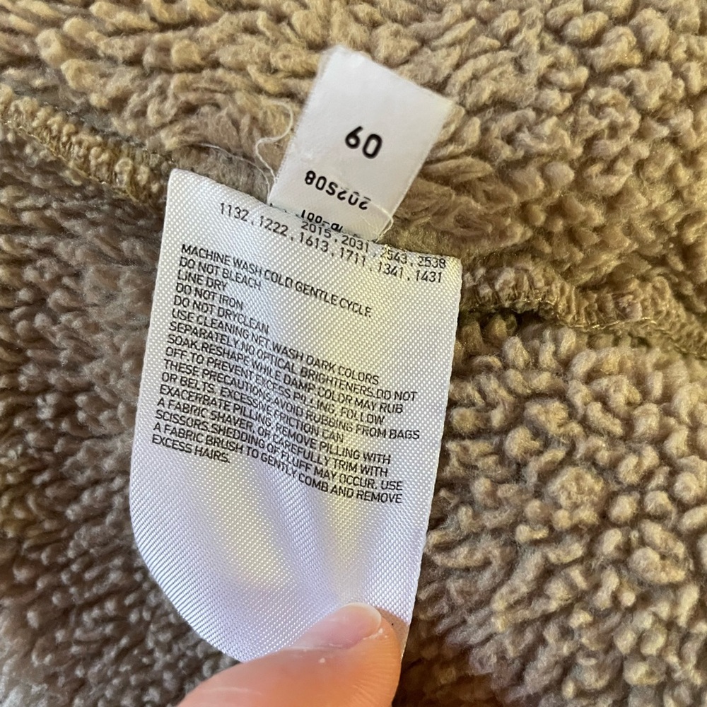 Uniqlo Beige Teddy Jacket - Picture 6 of 7